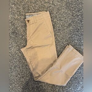 Men’s khaki pants